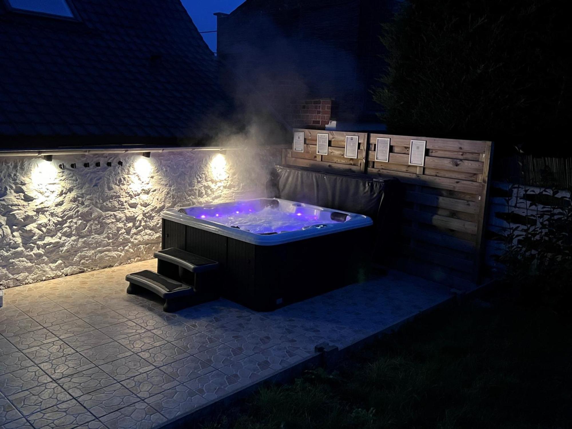 Gite Rubis - Jacuzzi - Pairi Daiza - 6 Pers Брюжлет Экстерьер фото